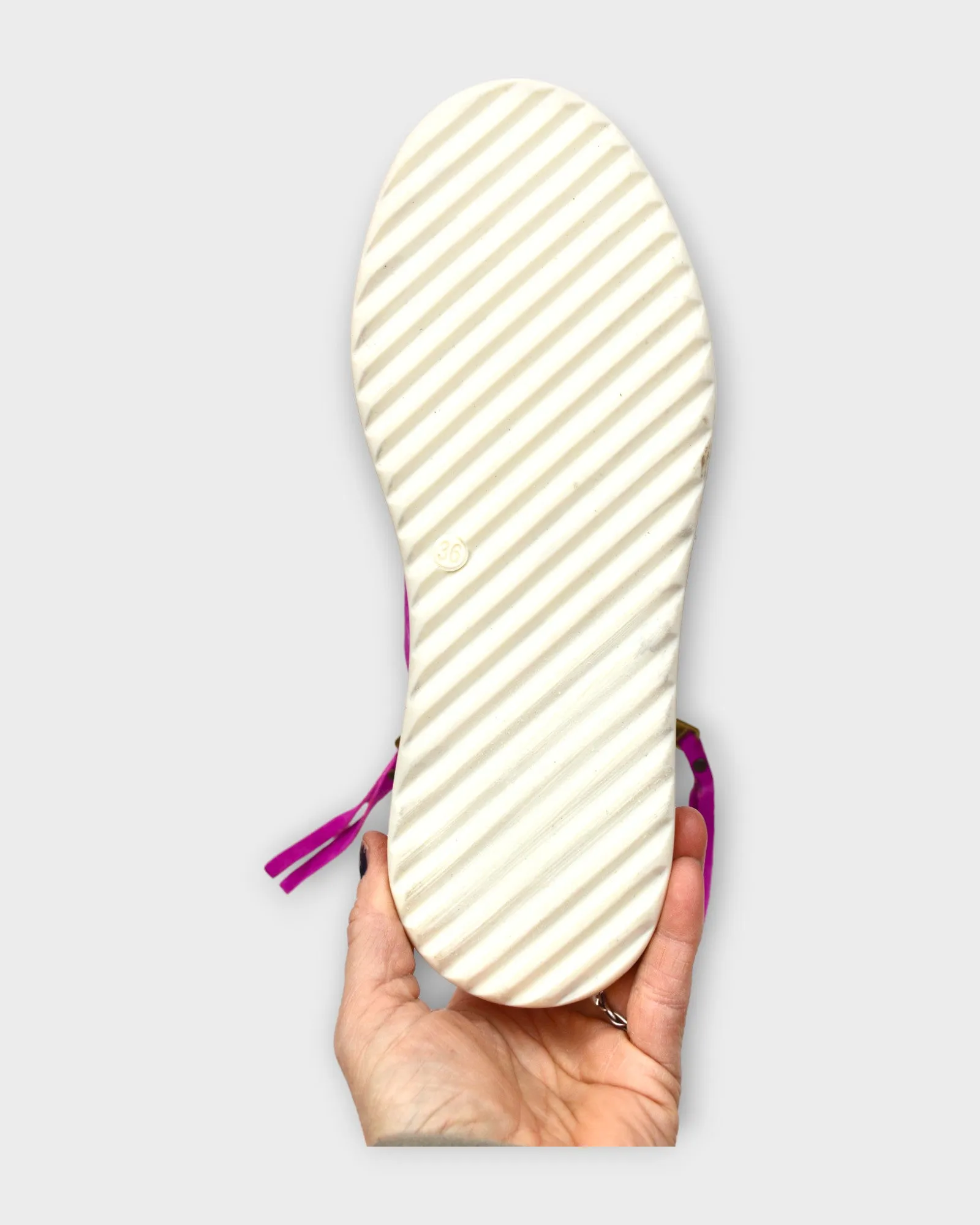 AS98 A48205 Size 37 Only