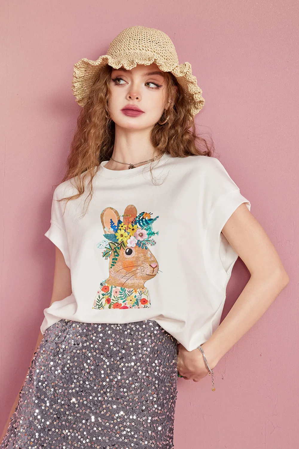 ELFSACK 2024 Summer New Rabbit Print Loose Short sleeved T-shirt Women's Design Versatile Top