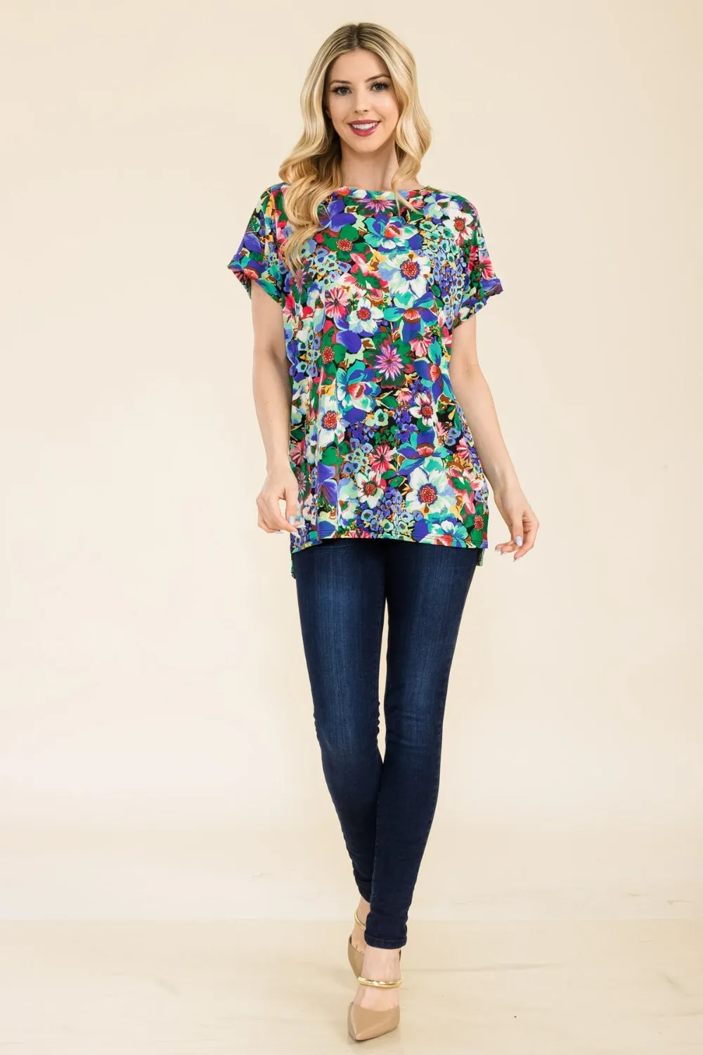 Full Size Round Neck Short Sleeve Floral T-Shirt