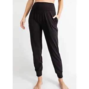Madeline Joggers-Curvy