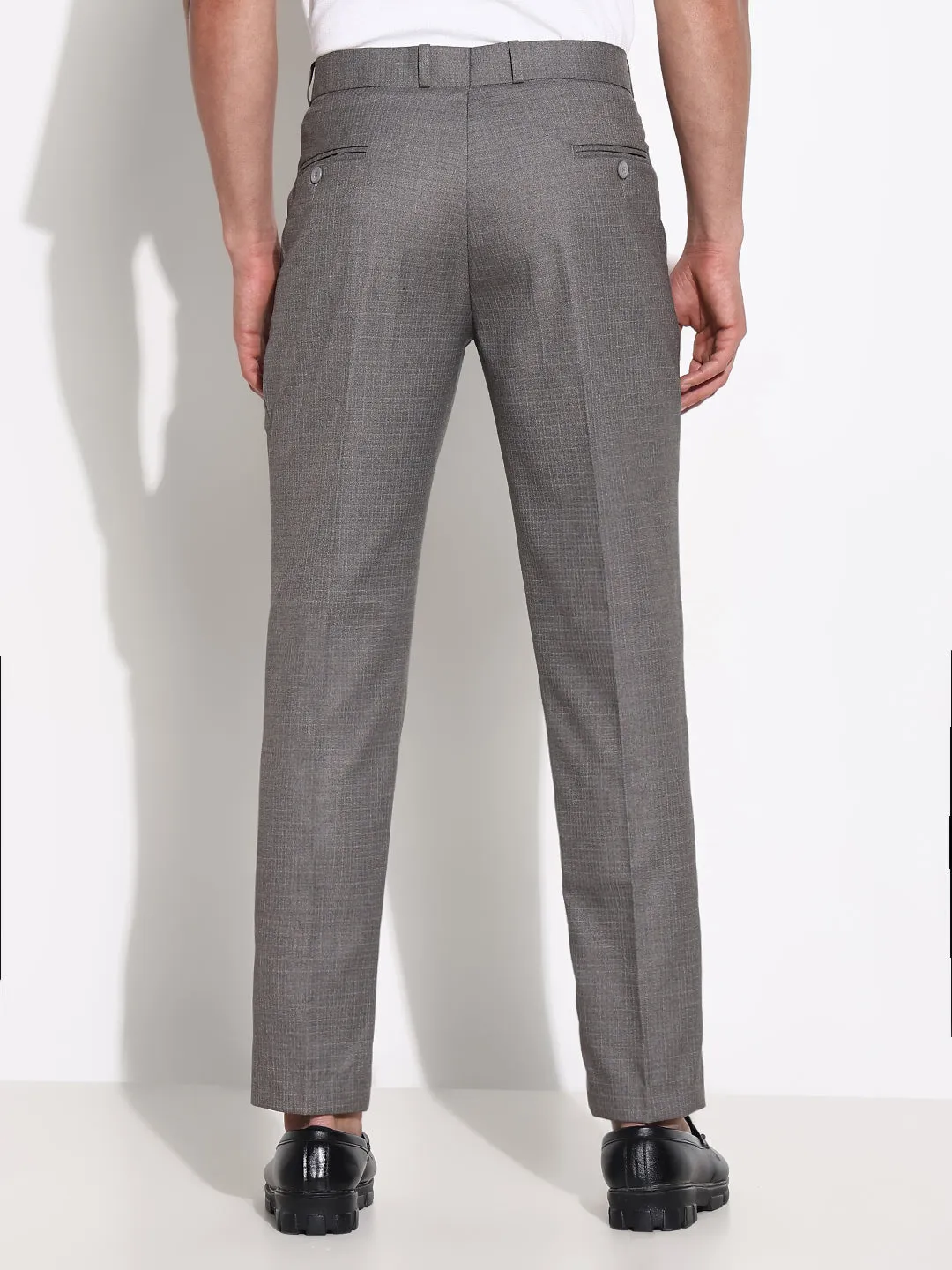 Men Grey Solid Pleated Trousers