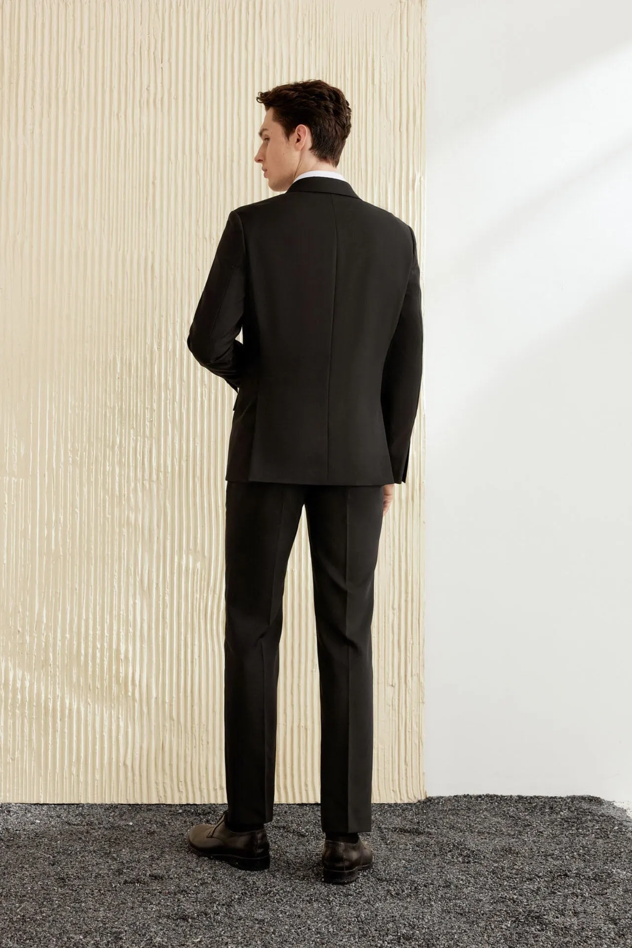 Teflon Finishing Stain Resistant Suit in Regular Fit