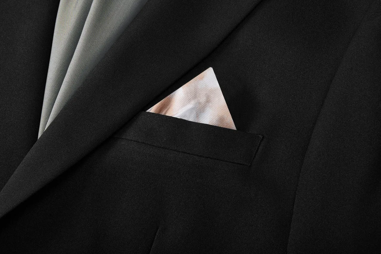 Teflon Finishing Stain Resistant Suit in Regular Fit