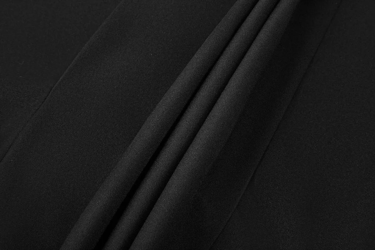 Teflon Finishing Stain Resistant Suit in Regular Fit