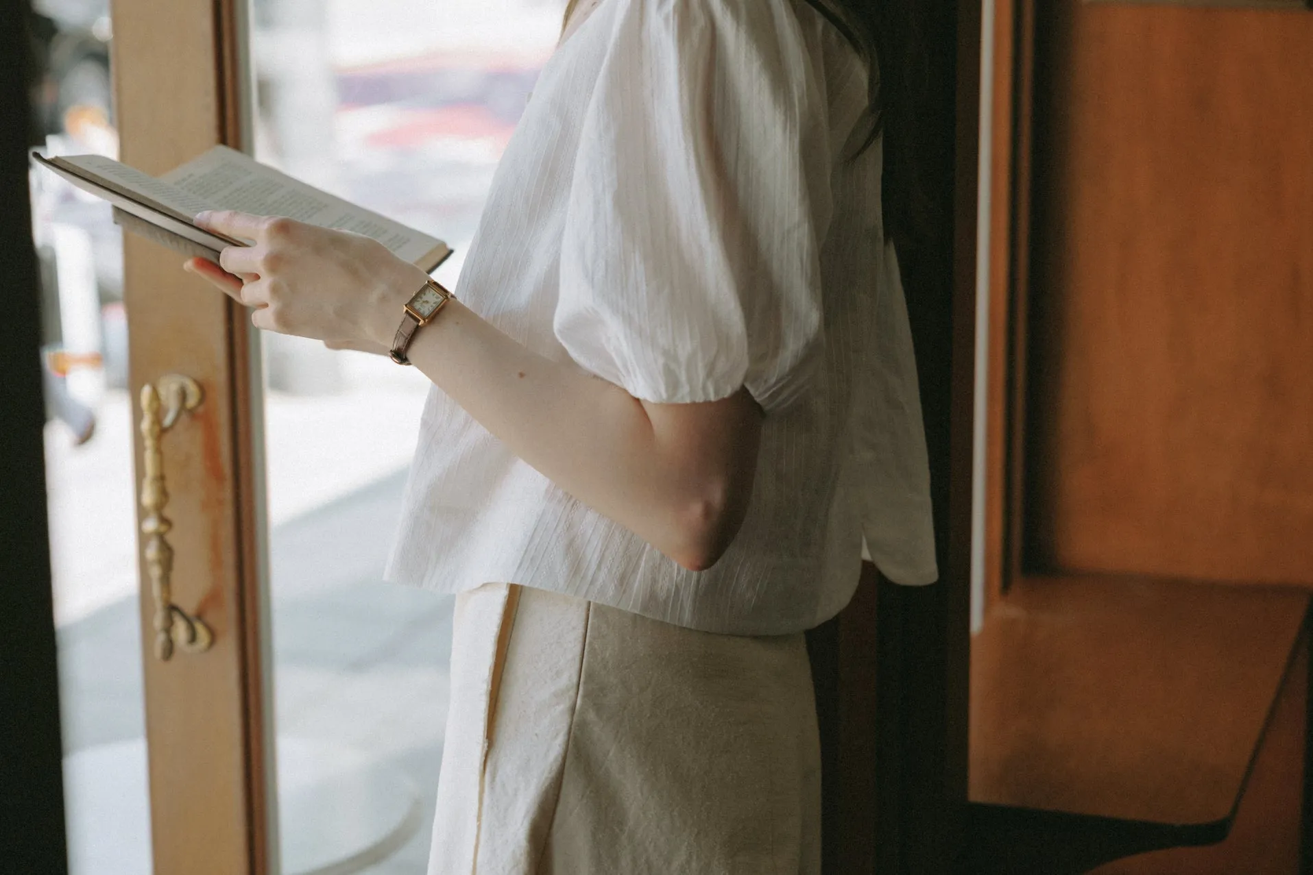 Tulip Blouse -- Embroidered Cotton