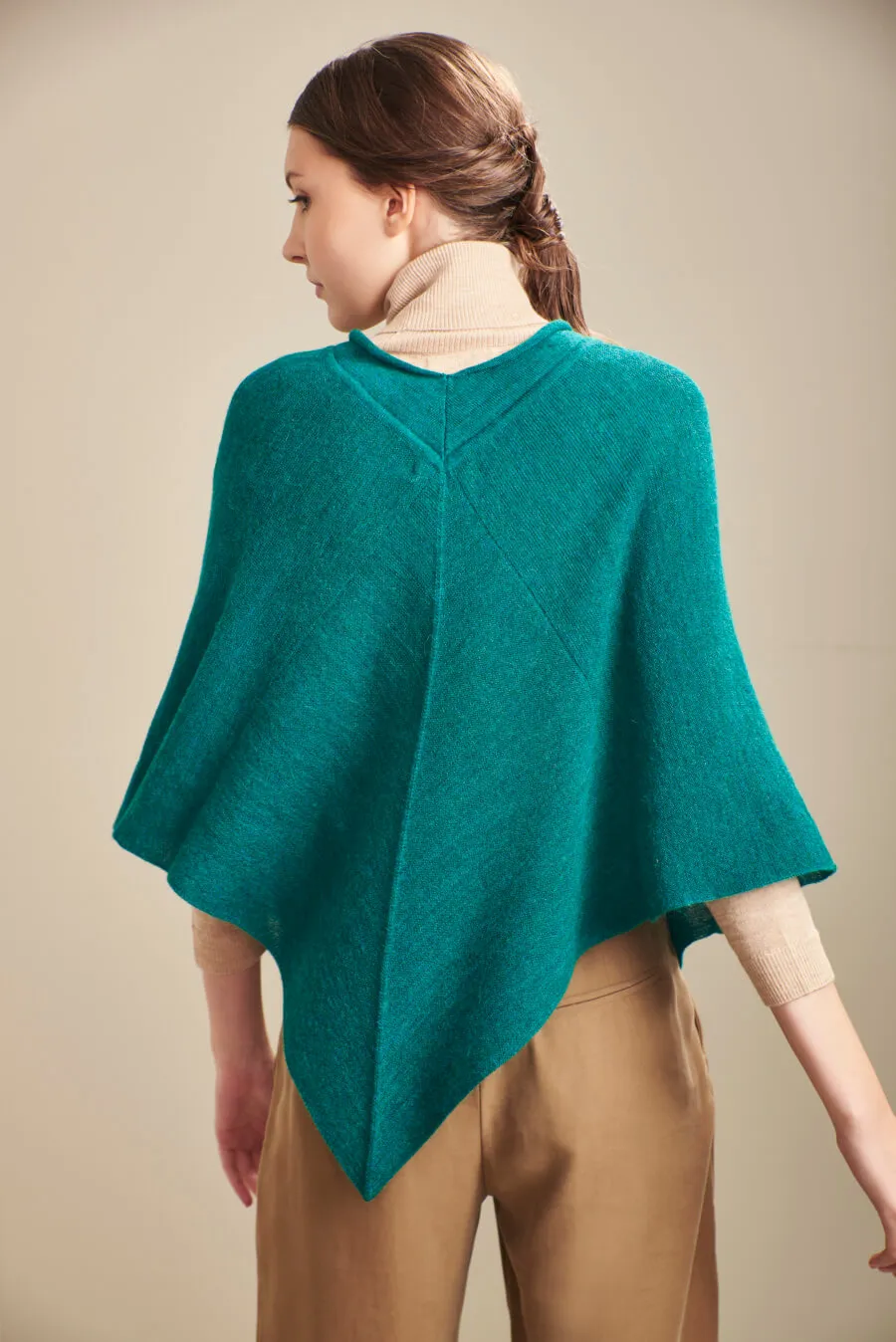 Ulala Poncho Baby Alpaca Color Evergreen