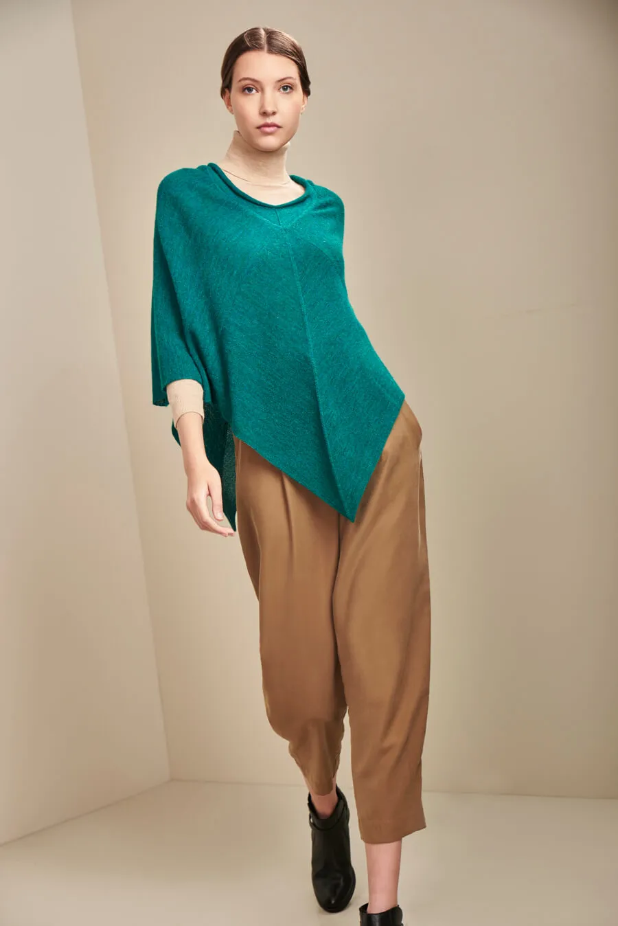 Ulala Poncho Baby Alpaca Color Evergreen